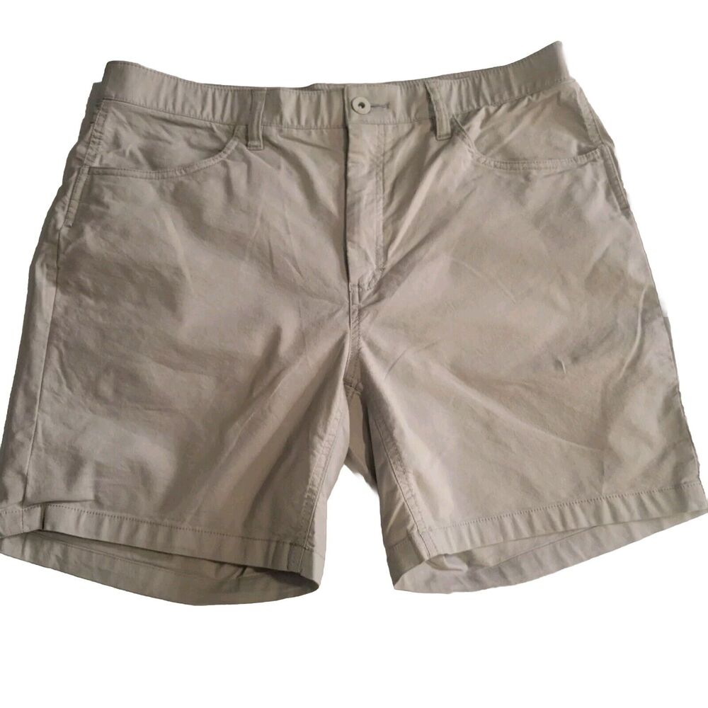 ORVIS fly fishing mens shorts sz 34. Khaki outdoorsy hiking